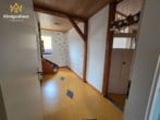 OG_Flur 1 - Ankommen im Grünen – großzügiges Familienhaus mit Loftpotenzial