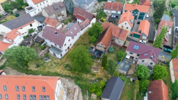 *** Sanierungsbedürftiges Haus mit vielseitig gestaltbarem Grundstück und Bach in Jena Nord ***, 07743 Jena, Einfamilienhaus