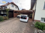 Carport (2) - Viel Platz für Familie, Generationen & Beruf: Wohnen mit Wohlfühlambiente und Gartenparadies