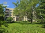 Außenansicht - Perfekt für Paare & kleine Familien – Wohnung mit Balkon und Potenzial im Grünen