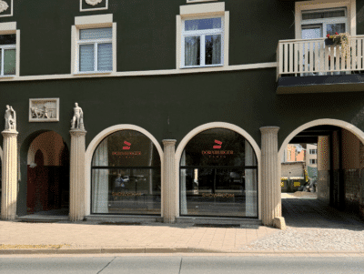 Ladenlokal mit großen Schaufenstern in zentraler Lage, 07743 Jena, Büro