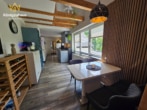 Essbereich_1 - Idylle trifft Eleganz – Zweifamilienhaus: Pool, Garten, zwei Wohneinheiten