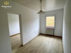 Durchgangszimmer_ - 4-Zimmer- Wohnung am Heiligenberg – modernisiert & bezugsfrei mit Potenzial für Anleger