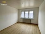 Schlafzimmer_ - 4-Zimmer- Wohnung am Heiligenberg – modernisiert & bezugsfrei mit Potenzial für Anleger