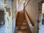 Treppe zu OG - 1 - Charmantes Einfamilienhaus am Heiligenberg in Jena – Ihr neues Zuhause mit Weitblick