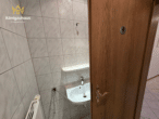 Toilette_2 - Frisch renoviert und über 7 Prozent Rendite – 4 Raum Wohnung in Gera